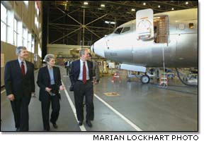 Peter Jennings touring the Boeing site in Renton, Wash., along with Randy Baseler and Carolyn Corvi